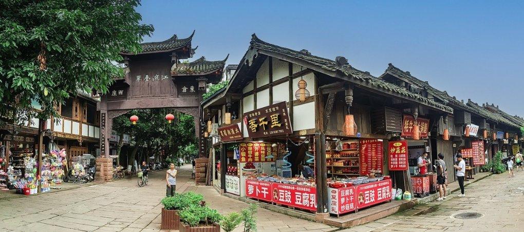 听说航天员太空过年，日照老兵骄傲地哈哈大笑，老兵心里装着什么？